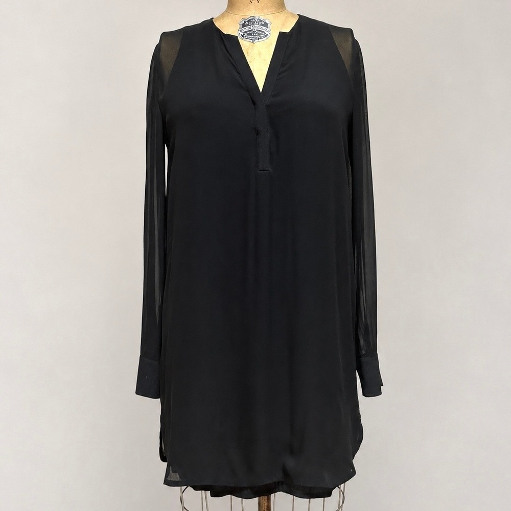Vince Black 100% Silk Shift Dress Size 2 Sheer Long Sleeve V Neck LBD